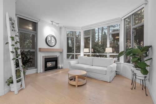 101-160 Keith Rd W, North Vancouver, BC, V7M3M2 | Card Image
