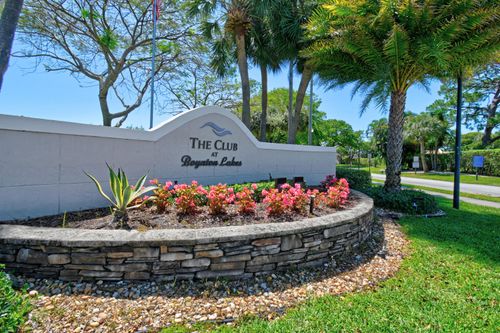 4 Knightsbridge Ln, Boynton Beach, FL, 33426-7714 | Card Image