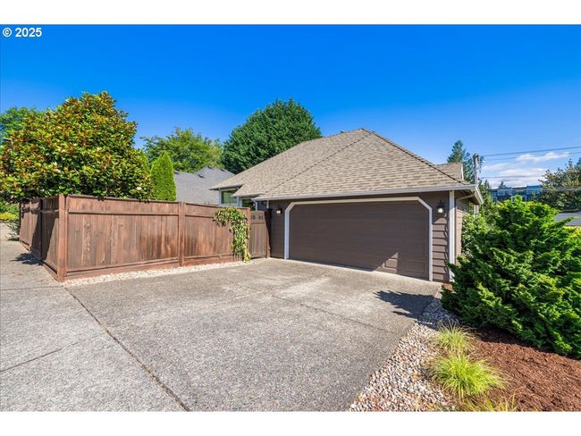 5725 Windfield Loop, House other with 3 bedrooms, 2 bathrooms and 2 parking in Lake Oswego OR | Image 34