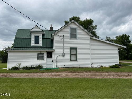 501 1st St Nw, Bowbells, ND, 58721 | Card Image