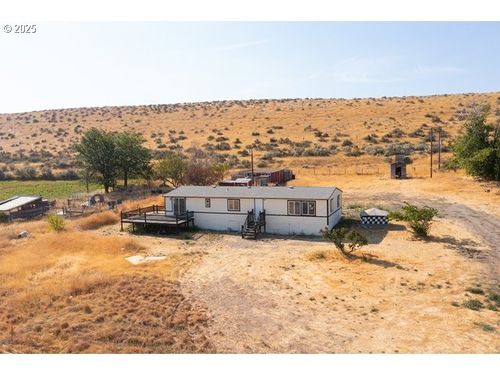 81795 Gibson Ln, Umatilla, OR, 97882-6142 | Card Image