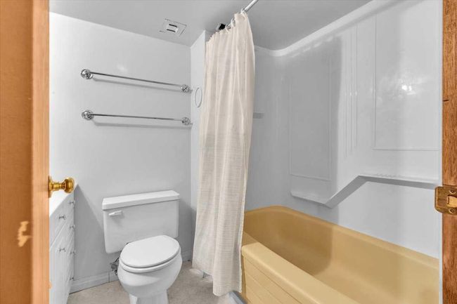 84 Shawmeadows Crescent Sw, House other with 4 bedrooms, 2 bathrooms and 1 parking in Calgary AB | Image 27