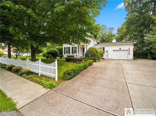 10 Chase Street, Westfield, NY, 14787 | Card Image