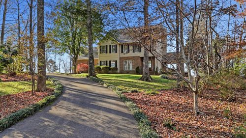 141 Brow Lake Rd, Lookout Mountain, GA, 30750-4703 | Card Image