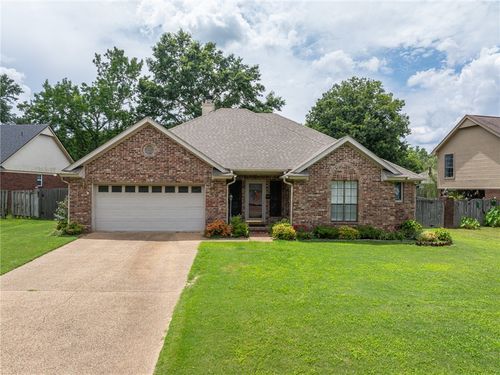 2105 Brookhaven Dr, Alma, AR, 72921-5027 | Card Image