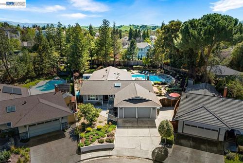 535 San Gabriel Ct, Pleasanton, CA, 94566-7643 | Card Image