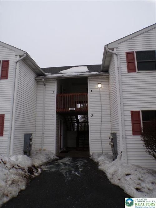 apt-4-5300 Russell Ct, Whitehall, PA, 18052-2159 | Card Image