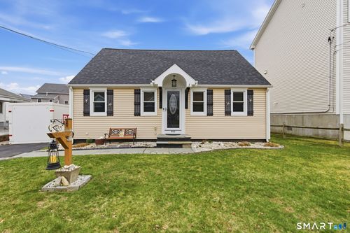 933 E Broadway, Milford, CT, 06460-6308 | Card Image