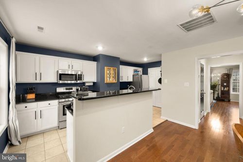 1636 S Taylor Street, ARLINGTON, VA, 22204 | Card Image