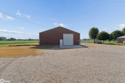 15715 Delaware Ave, Mason City, IA, 50401 | Card Image