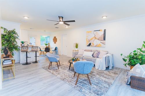 4813 Savorey Ln, Austin, TX, 78744-6428 | Card Image