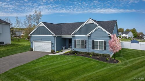 5617 Cannon Dr, Clarence Ctr, NY, 14032-9008 | Card Image