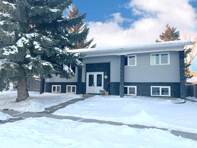4432 56 Avenue, Home with 5 bedrooms, 2 bathrooms and 4 parking in Provost AB | Image 16