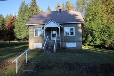 431 Alexander Rd, House other with 4 bedrooms, 1 bathrooms and 4 parking in Nakusp BC | Image 1