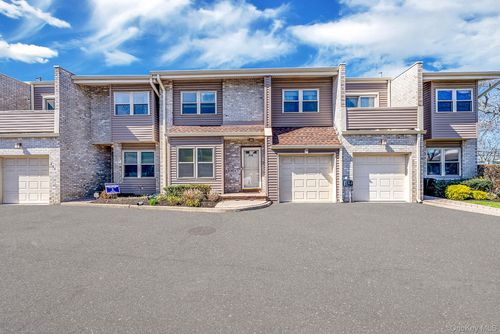 2840 Nicole Ct, Oceanside, NY, 11572-3348 | Card Image