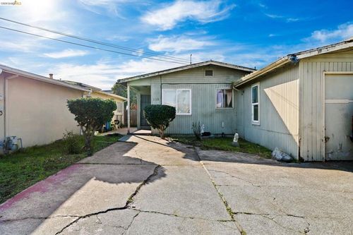 118 Maine Ave, Richmond, CA, 94804-2136 | Card Image