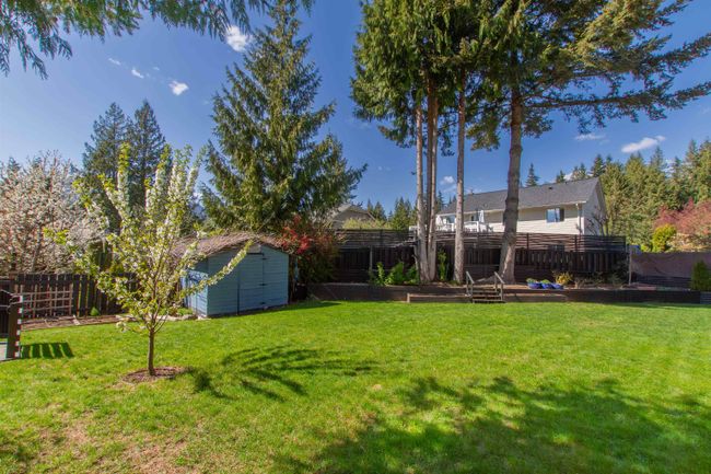 40737 Perth Drive, House other with 5 bedrooms, 2 bathrooms and 6 parking in Squamish BC | Image 11