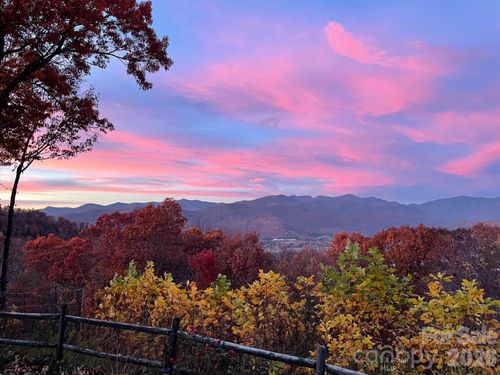 126 Wildflower Cove Dr, Swannanoa, NC, 28778-3727 | Card Image