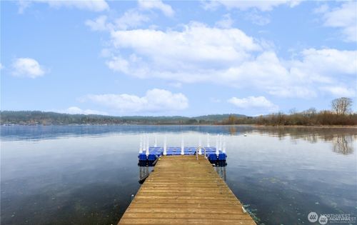 5104 Nw Sammamish Rd, Issaquah, WA, 98027-9367 | Card Image