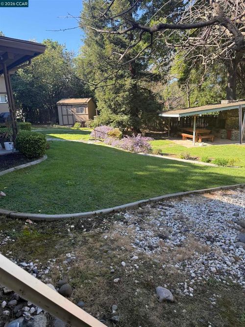 123 Sheridan Ln, Martinez, CA, 94553-9799 | Card Image