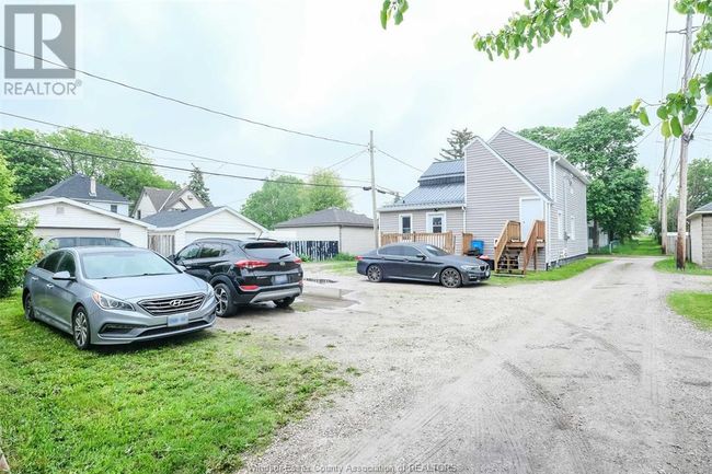 3 - 948 University Ave E, Condo with 3 bedrooms, 1 bathrooms and null parking in Windsor ON | Image 12