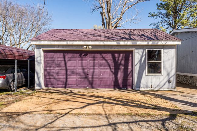 Detached garage on slab | Image 7