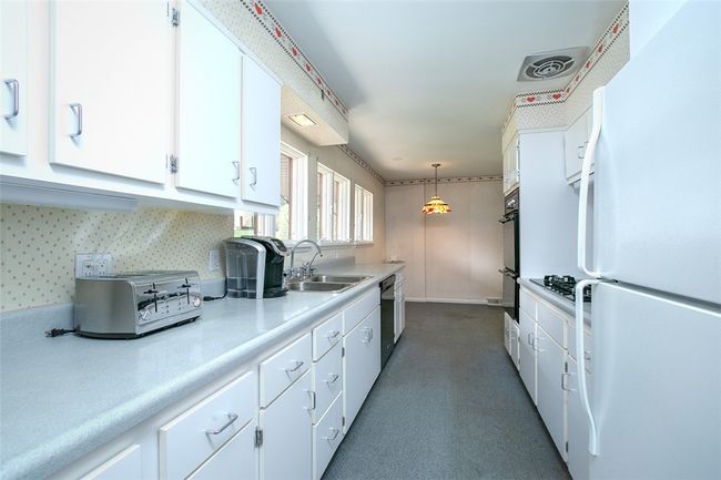 18 Church St, House other with 2 bedrooms, 2 bathrooms and 1 parking in Dunlevy PA | Image 11