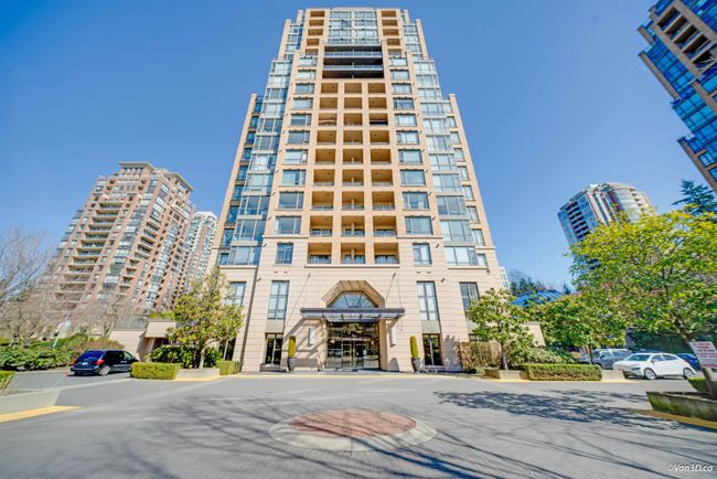 1401 - 7368 Sandborne Avenue, Condo with 3 bedrooms, 2 bathrooms and 1 parking in Burnaby BC | Image 1