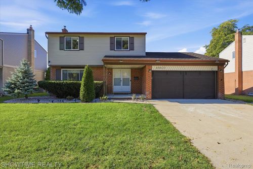 40621 Rinaldi Dr, Sterling Heights, MI, 48313-4050 | Card Image