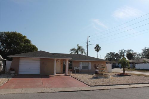 9006 Lunar Ln, PORT RICHEY, FL, 34668-5130 | Card Image