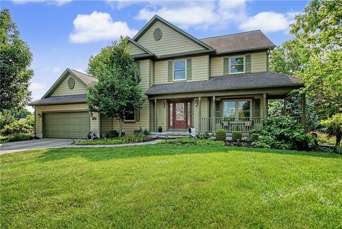 332 Box Elder Drive, Washington Twp, OH, 45458 | Card Image