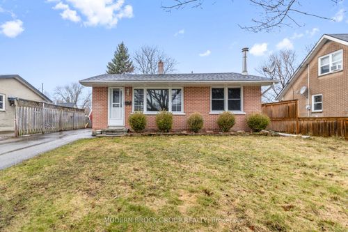 94 Bisley Cres, Brockville, ON, K6V2T8 | Card Image