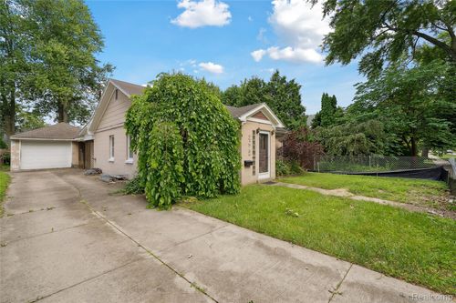 3012 Phillips Ave, Berkley, MI, 48072-3138 | Card Image