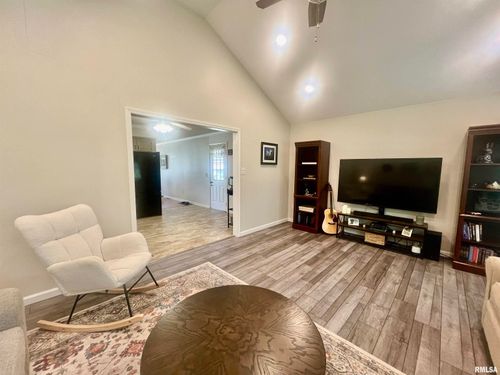 65 Adkins St, Metropolis, IL, 62960-2484 | Card Image