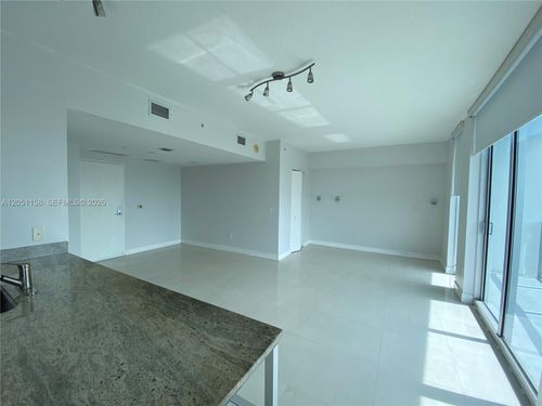 4100-185 Sw 7th St, Miami, FL, 33130-2987 | Card Image