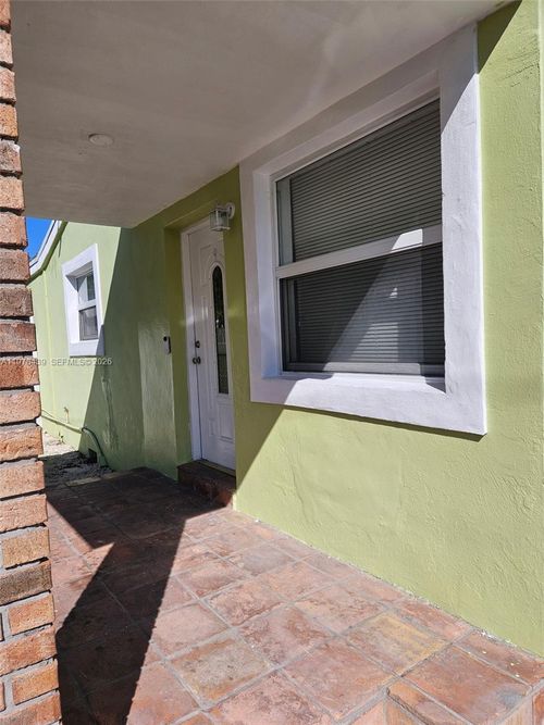 a-1031 Atlantic Ave, Opa-Locka, FL, 33054-3952 | Card Image