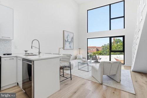 401-4328 Georgia Ave Nw, WASHINGTON, DC, 20011-7122 | Card Image