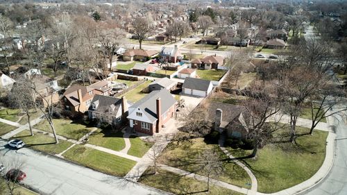 8039 Forest Ave, Munster, IN, 46321-1142 | Card Image