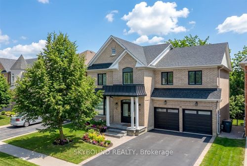 33 Lightheart Dr, Caledon, ON, L7C1E3 | Card Image