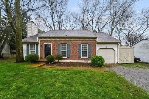 1010 Rolling Meadow Dr, Mount Juliet, TN, 37122-3649 | Card Image