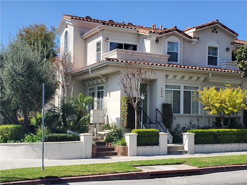 101 N Kenneth Rd, Burbank, CA, 91501 | Card Image