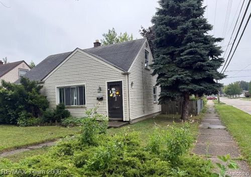 17304 Lincoln Ave, Eastpointe, MI, 48021-3034 | Card Image