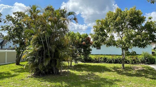 1044 Sw Canary Ter, House other with 3 bedrooms, 2 bathrooms and null parking in Port St. Lucie FL | Image 6