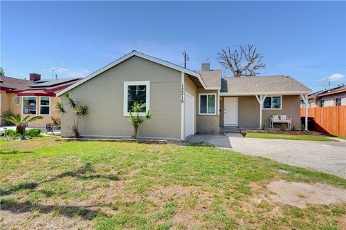 13219 Halcourt, Norwalk, CA, 90650 | Card Image