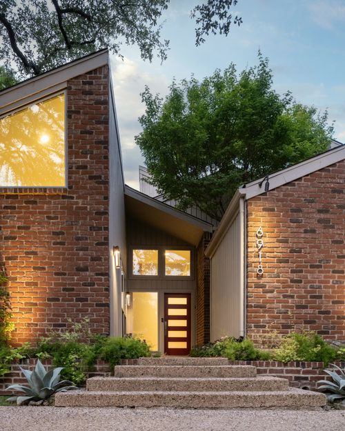 6918 Chevy Chase Ave, Dallas, TX, 75225-2415 | Card Image