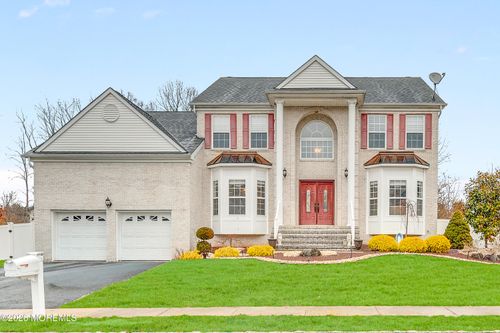 6 Reuben Ct, Howell, NJ, 07731-1459 | Card Image