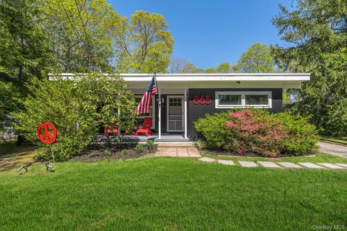 865 Track Ave, Cutchogue, NY, 11935-2447 | Card Image