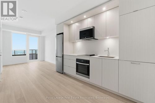 1415-60 Central Park Roadway, Toronto (Islington-City Centre West), ON, M9A3K1 | Card Image