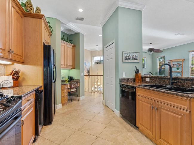 12518 Harbour Landings Dr, Townhouse with 3 bedrooms, 2 bathrooms and null parking in CORTEZ FL | Image 16