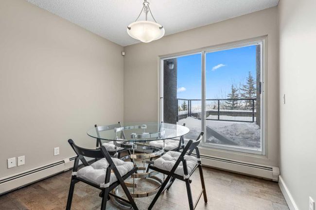 8 - 122 Village Heights Sw, Home with 2 bedrooms, 1 bathrooms and 2 parking in Calgary AB | Image 11